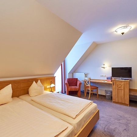 Landhotel Im Klostereck Strubel-Roos ฟลูนไฮม์ ภายนอก รูปภาพ