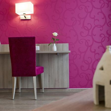 Landhotel Im Klostereck Strubel-Roos ฟลูนไฮม์ ห้อง รูปภาพ
