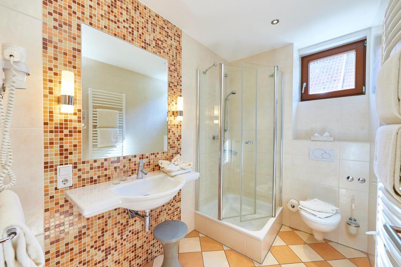 Landhotel Im Klostereck Strubel-Roos ฟลูนไฮม์ ภายนอก รูปภาพ