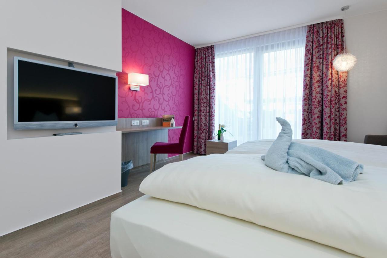 Landhotel Im Klostereck Strubel-Roos ฟลูนไฮม์ ภายนอก รูปภาพ