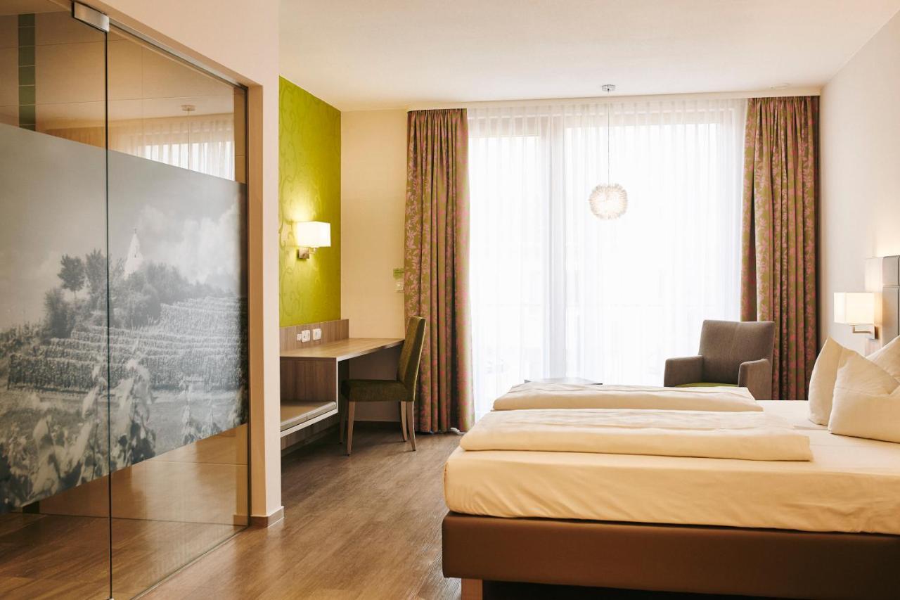 Landhotel Im Klostereck Strubel-Roos ฟลูนไฮม์ ภายนอก รูปภาพ