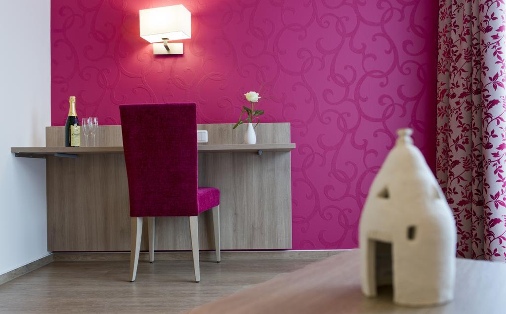 Landhotel Im Klostereck Strubel-Roos ฟลูนไฮม์ ห้อง รูปภาพ